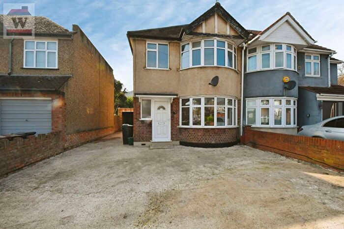 3 Bedroom Semi Detached House To Rent In Langley Road, Isleworth, TW7