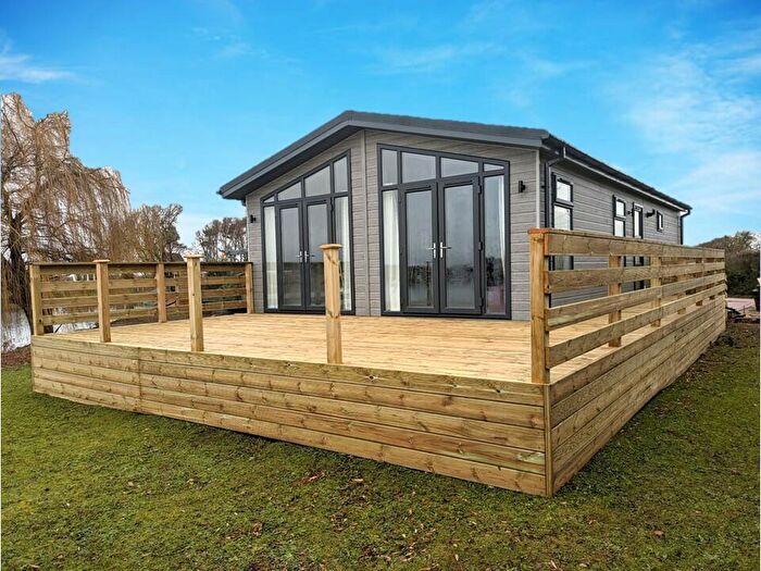 2 Bedroom Lodge For Sale In Thorney Lakes Golf Club, PE6