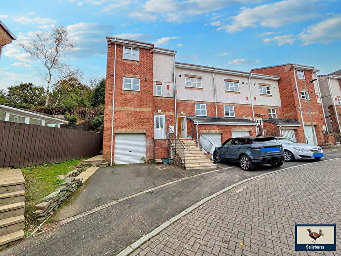 3 Bedroom Terraced House For Sale In Meadow Brook, Tavistock, PL19