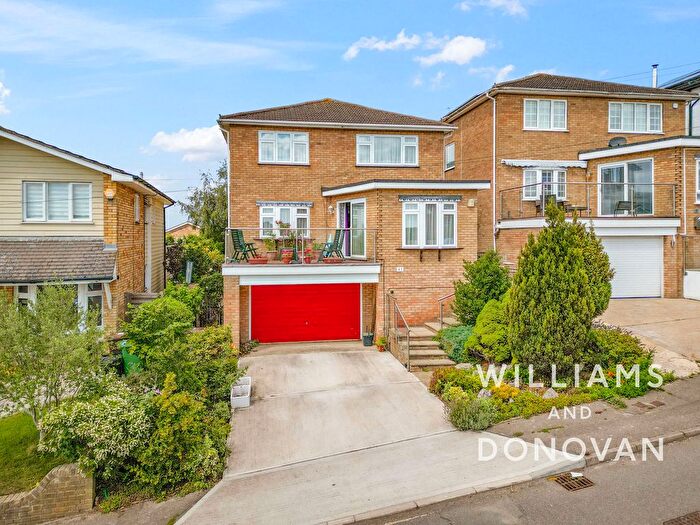 4 Bedroom Detached House For Sale In Hill Road, Essex, SS7