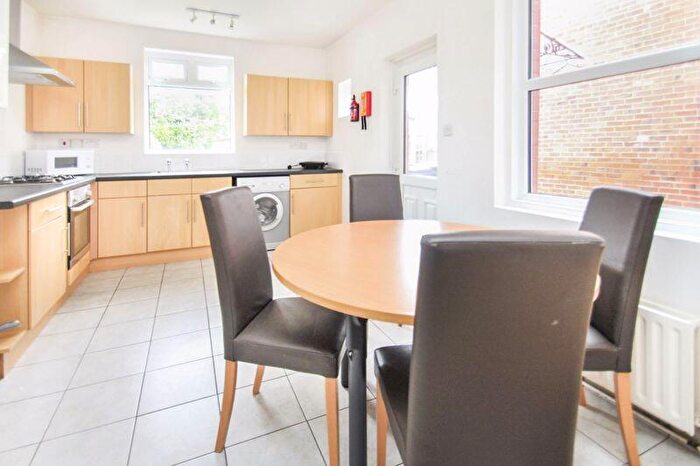 3 Bedroom Detached House To Rent In Capstone Road, Charminster, BH8