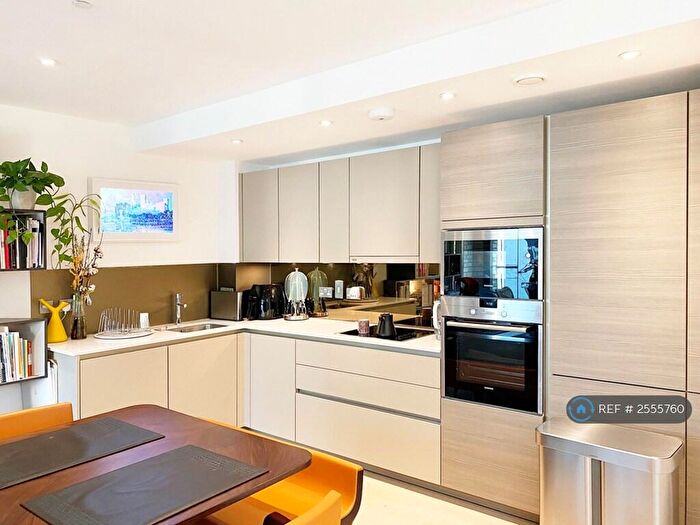 2 Bedroom Flat To Rent In Claremont House, London, SE16