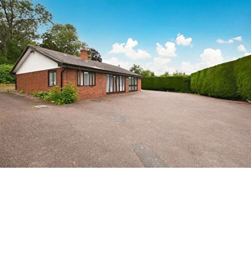 4 Bedroom Detached House To Rent In Evington Lane, Leicester, LE5