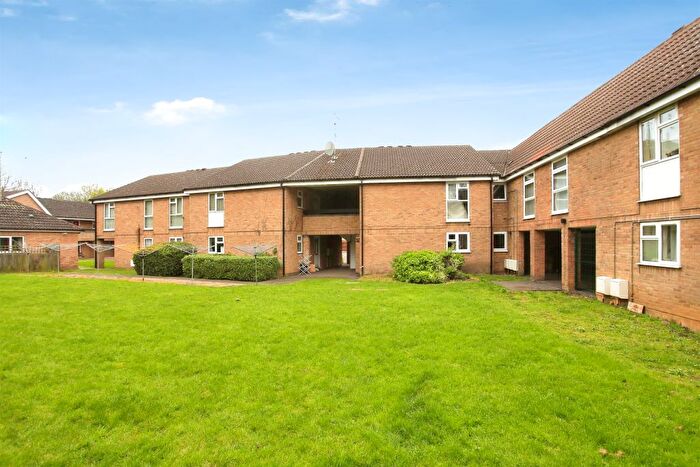 1 Bedroom Flat For Sale In Saddle Court, Peterborough, PE4