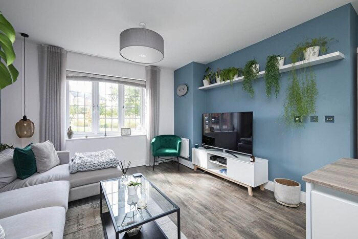 2 Bedroom Flat For Sale In Tilney House, Tilney Drive, RH12