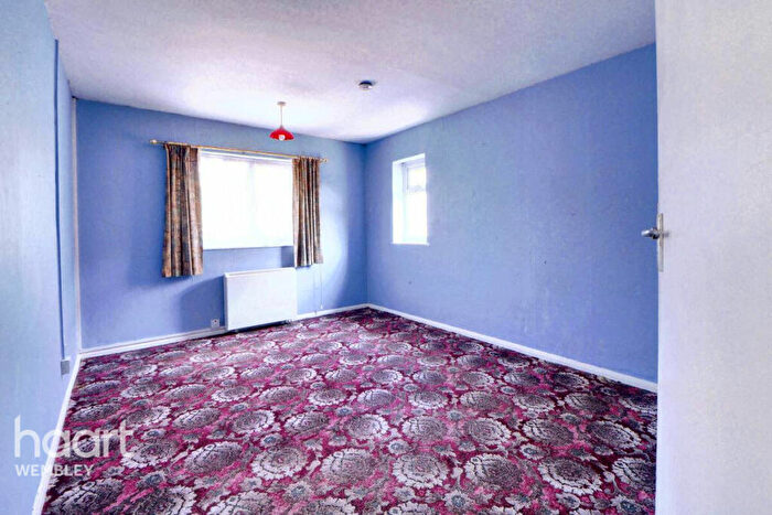 1 Bedroom Flat For Sale In North Wembley, HA0