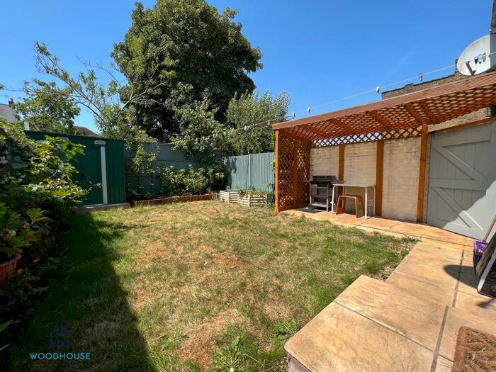 1 Bedroom Maisonette To Rent In Stanford Road, London, N11