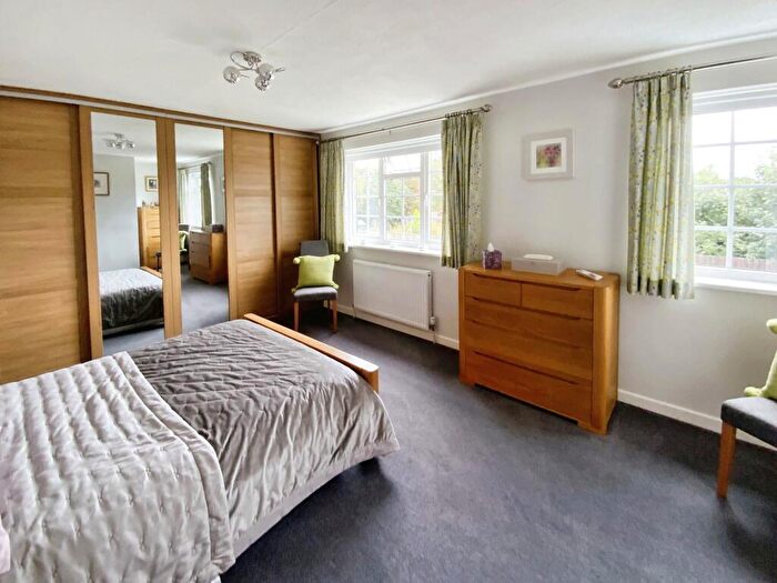 4 Bedroom Detached House For Sale In Mansfield Court, Newland Park, Hull, HU5