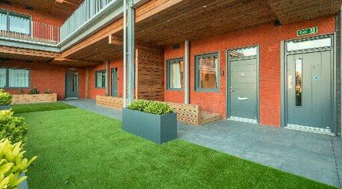 2 Bedroom Flat To Rent In Logie Green Road, Edinburgh, EH7