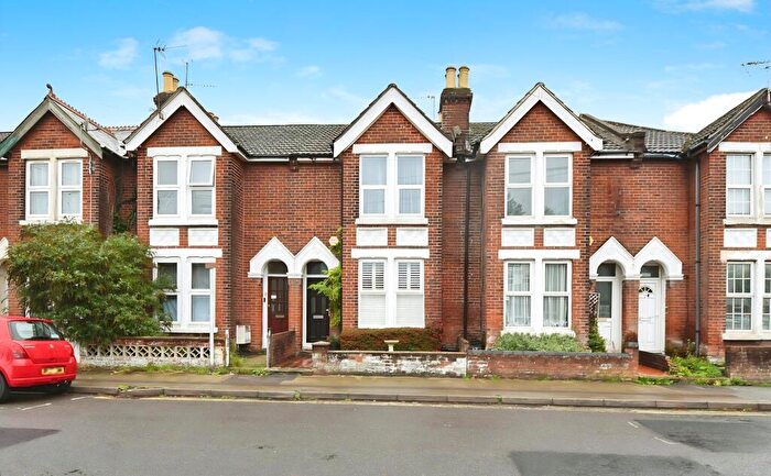 3 Bedroom Terraced House For Sale In Dutton Lane, Eastleigh, SO50