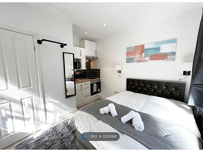 Studio To Rent In Nottingham Road, London, CR2
