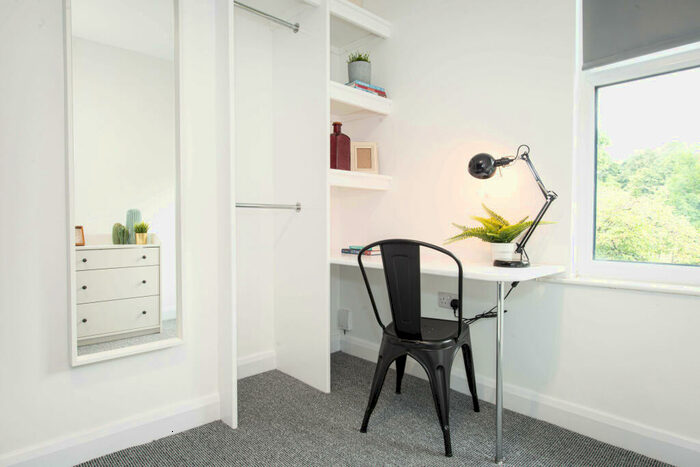 1 Bedroom Flat To Rent In Back Manor Terrace, Leeds, LS6