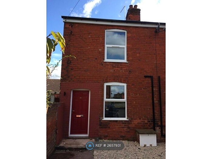 3 Bedroom Semi-Detached House To Rent In Ellison St, Thorne, Doncaster, DN8