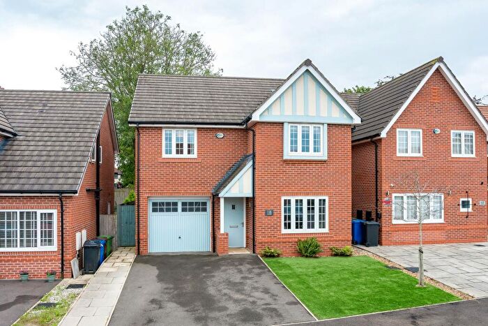 4 Bedroom Detached House For Sale In Church Vale, Worsley, M28