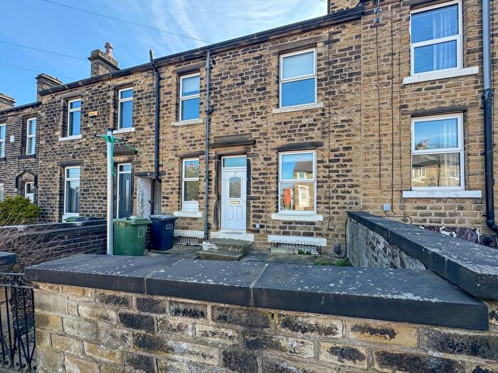 2 Bedroom Terraced House To Rent In Belton Street, Moldgreen, Huddersfield, HD5