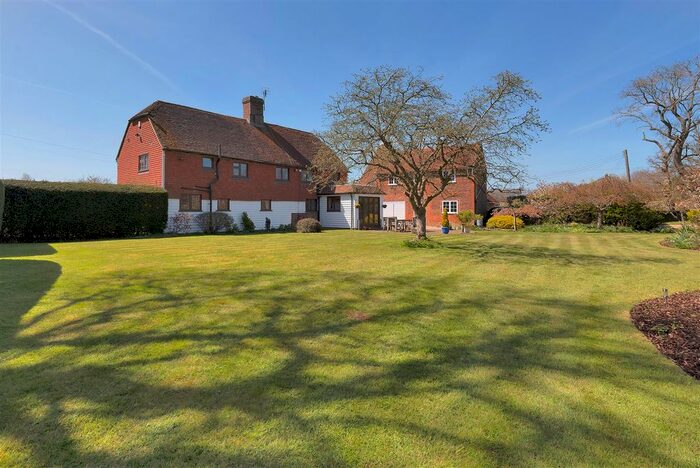 4 Bedroom Detached House For Sale In Longend Lane, Marden, Tonbridge TN12