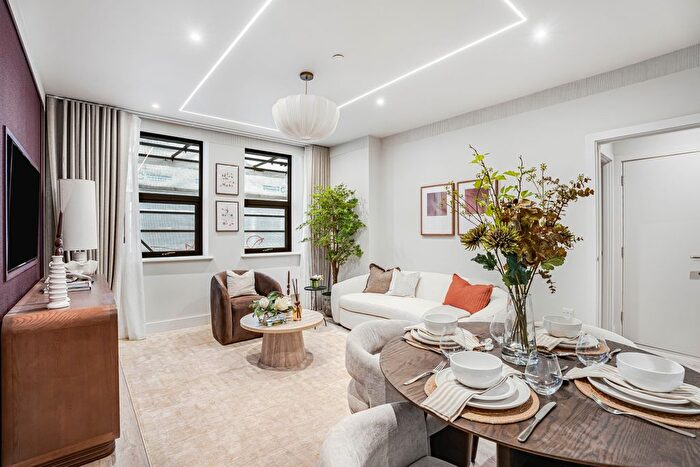 1 Bedroom Flat For Sale In Atelier Yard, Victoria Street, St Albans, AL1