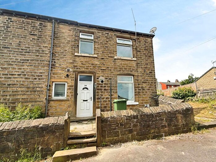 2 Bedroom Terraced House To Rent In Blackmoorfoot Road, Huddersfield, West Yorkshire, HD4