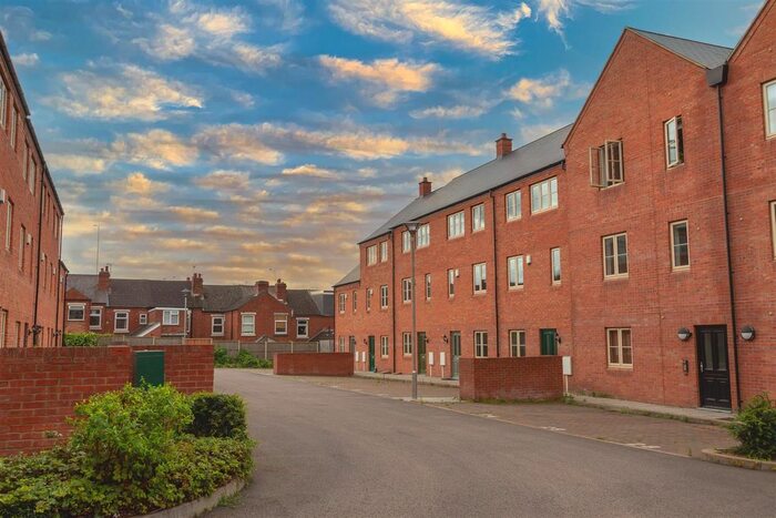 4 Bedroom Terraced House To Rent In Kilby Mews, Off Far Gosford Street, Coventry, CV1