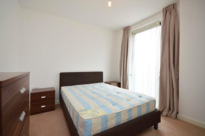 1 Bedroom Flat To Rent In Canons Way, Bristol, BS1