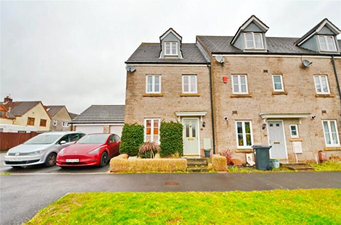 3 Bedroom Semi-Detached House To Rent In Pear Tree Avenue, Long Ashton, Bristol, South Gloucestershire, BS41