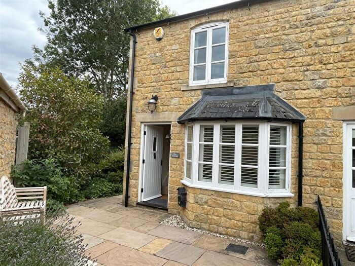 2 Bedroom End Of Terrace House For Sale In Clapton Row, Bourton-On-The-Water, Cheltenham, GL54
