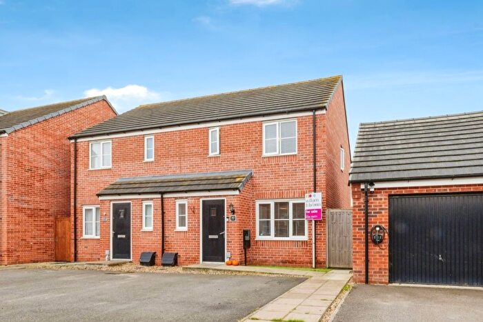 3 Bedroom Semi Detached House For Sale In Charlock Close, Witham St. Hughs, Lincoln, LN6