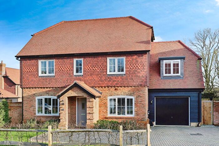 4 Bedroom Detached House For Sale In Pope Gardens, Tenterden, TN30