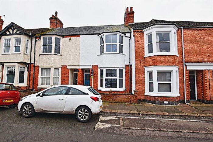 3 Bedroom Terraced House To Rent In King Edward Road, Abington, Northampton, NN1