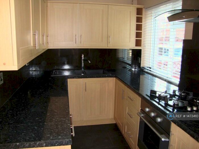 2 Bedroom Flat To Rent In Brunbrick House, Woking, GU22