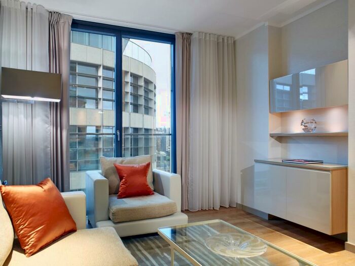 1 Bedroom Apartment To Rent In Lower Thames Street London, EC3R