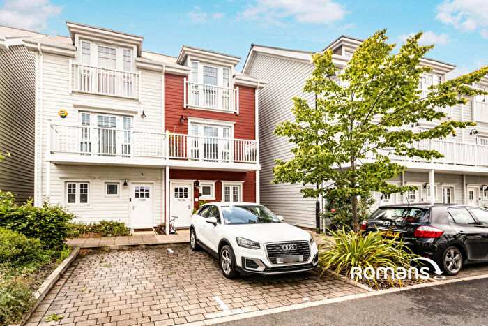 4 Bedroom Terraced House To Rent In Maine Street, Reading, Berkshire, RG2