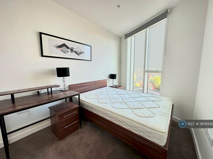 2 Bedroom Flat To Rent In Curtain Road, London, EC2A
