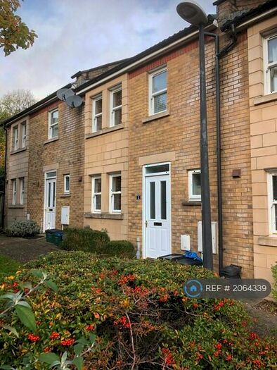 3 Bedroom Terraced House To Rent In Avondale Court, Bath, BA1