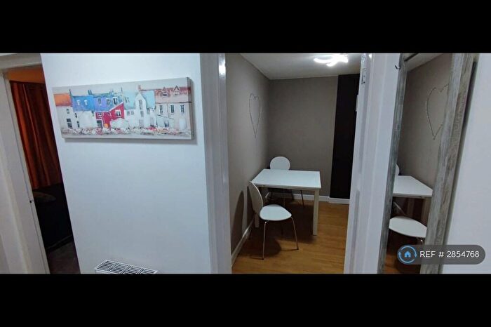 1 Bedroom Flat To Rent In South Barrwood Road, Kilsyth, G65