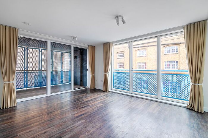 2 Bedroom Flat To Rent In Mercer Walk, London, WC2H