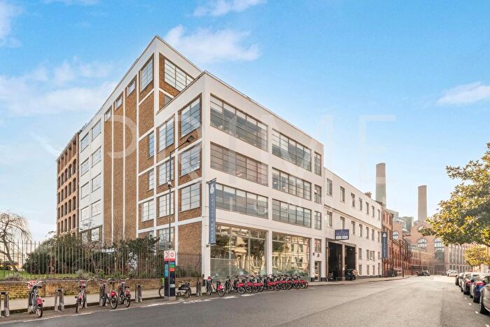 2 Bedroom Flat To Rent In Chelsea Wharf Residences, Lots Road, Chelsea, SW10