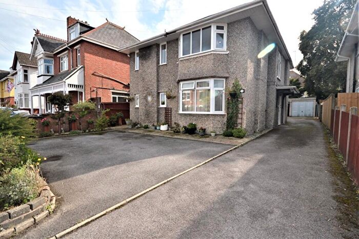 2 Bedroom Flat To Rent In Talbot Road, Winton, Bournemouth, BH9