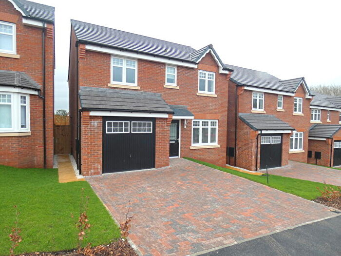 4 Bedroom Detached House To Rent In Potters Corner, Forest Town, NG19