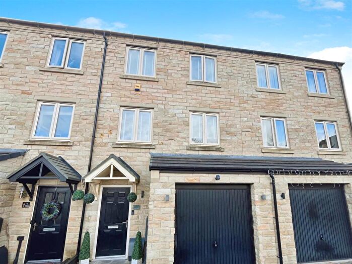 4 Bedroom Terraced House For Sale In Black Rock Drive, Linthwaite, Huddersfield, HD7