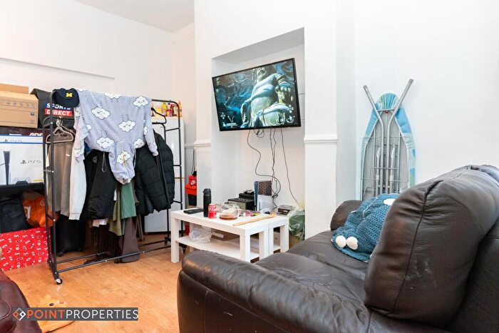 4 Bedroom Terraced House To Rent In Bedroom House, Saxony Road, Liverpool, L7