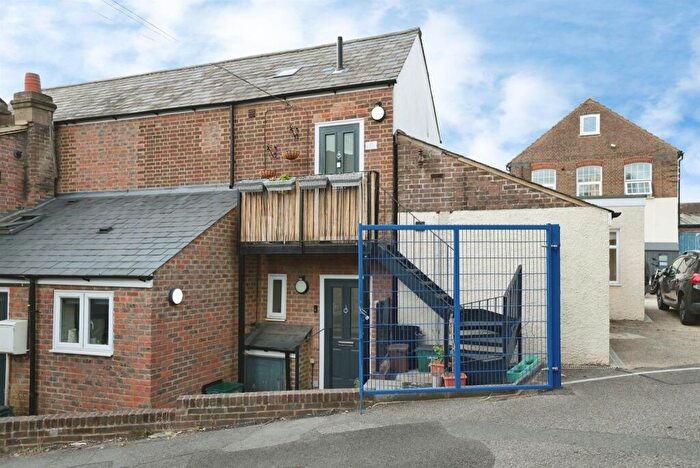 1 Bedroom Maisonette For Sale In Waterside, Chesham, HP5