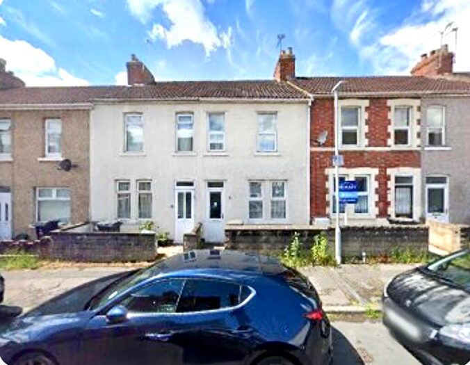 2 Bedroom Terraced House For Sale In George Street, Swindon, SN1