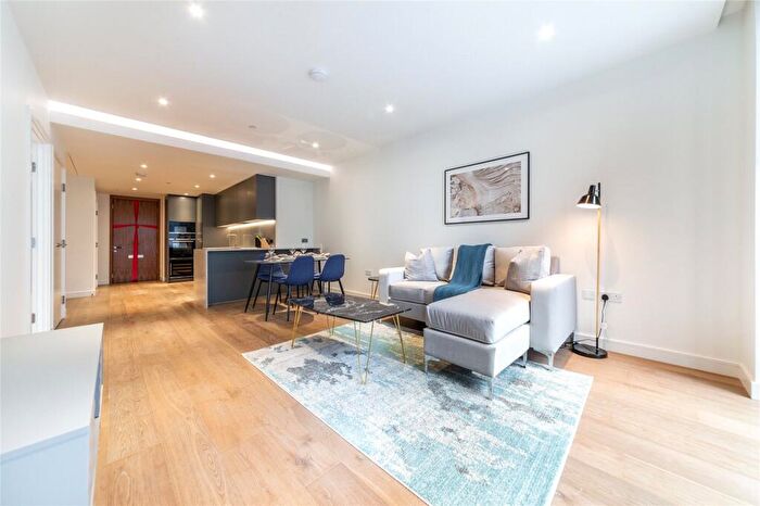 1 Bedroom Apartment To Rent In Hampton Tower, Marsh Wall, Canary Wharf, London, E14