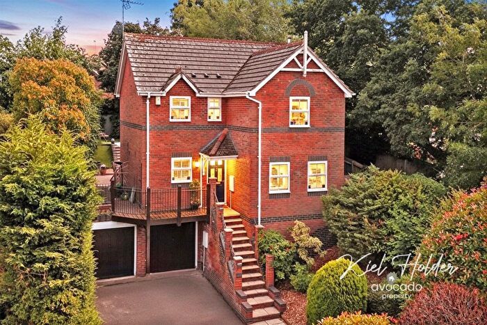 4 Bedroom Detached House For Sale In The Sadlers, Badgers Copse, Tilehurst, Reading, RG31