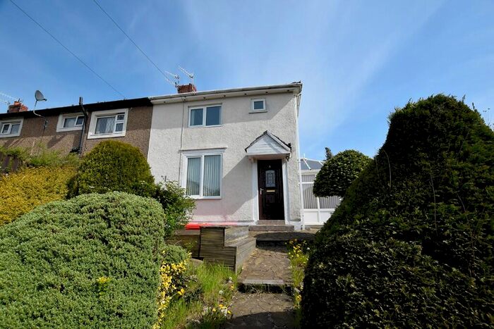 3 Bedroom Semi-Detached House To Rent In Thames Avenue, Burnley, Lancashire, BB10