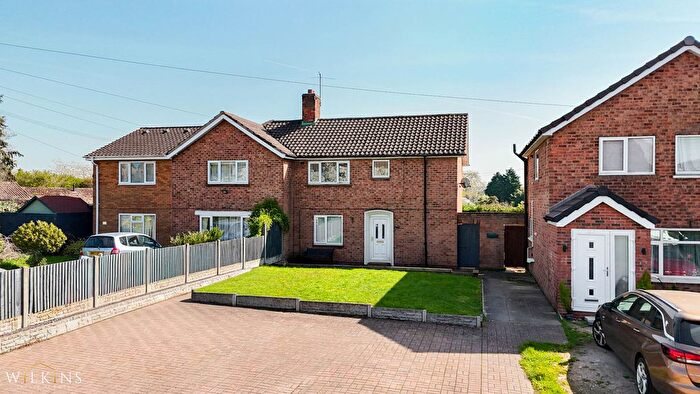 3 Bedroom Semi Detached House For Sale In Wyatt Road, Sutton Coldfield, West Midlands, B75