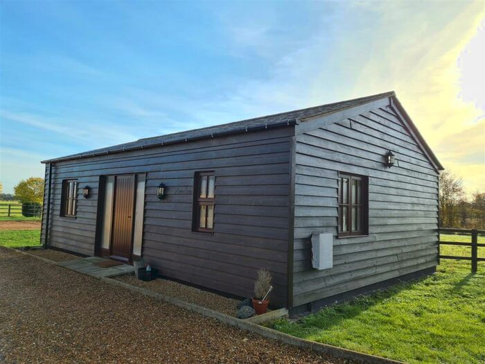 2 Bedroom Property To Rent In Hollies Farm Cottages, Somersham, PE28