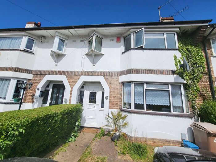 3 Bedroom Terraced House For Sale In Luton, LU1