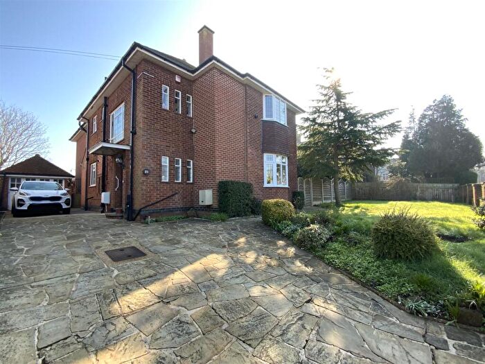 4 Bedroom Detached House For Sale In Devonshire Avenue, Grimsby, DN32